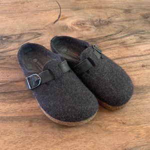 Haflinger Grizzly Buckle EU 36 charcoal grey Wool Clog Mule Gently worn!